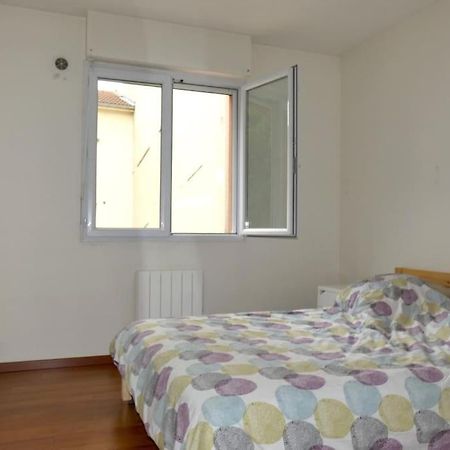 Appartement F3, 2 Chambres 塞纳河畔伊夫里 外观 照片